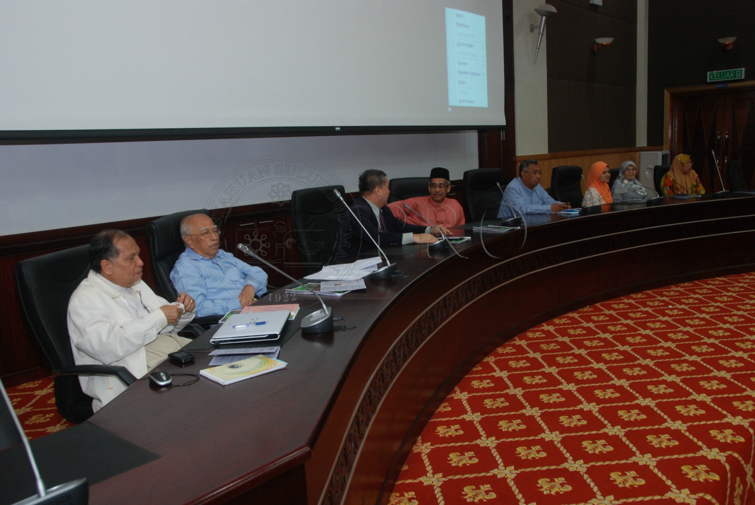 PRO 12 140 buku DSC 9664